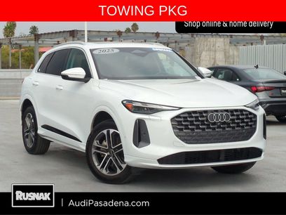 Used 2025 Audi Q5 Premium w/ Convenience Package