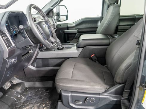 Used 2016 Ford F150 XLT w/ Equipment Group 302A Luxury image 9