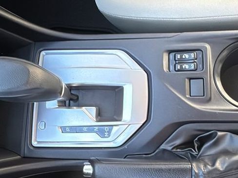 Used 2018 Subaru Impreza 2.0i Premium w/ Eyesight & BSD & Rcta image 29