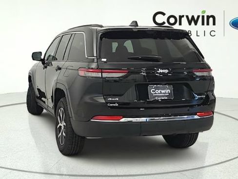 Used 2025 Jeep Grand Cherokee Limited w/ Luxury Tech Group II AWD/4WD image 4