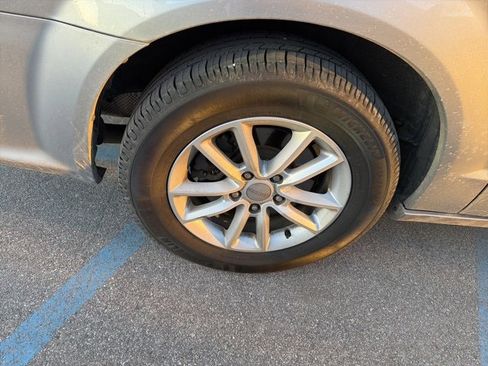 Used 2016 Dodge Grand Caravan SXT image 7