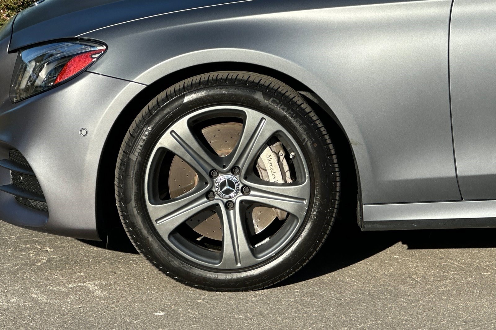 Used 2017 Mercedes-Benz E 400 4MATIC Wagon image 38