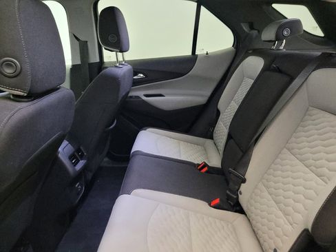 Used 2020 Chevrolet Equinox LT FWD image 18