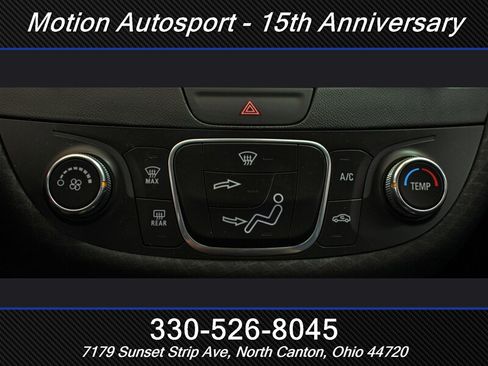 Used 2016 Chevrolet Malibu LT FWD image 18