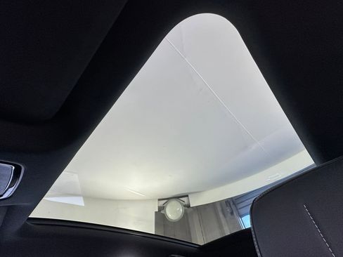 Used 2024 Cadillac Lyriq Sport image 12