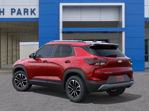 New 2026 Chevrolet TrailBlazer LT w/ Driver Confidence Package FWD image 3
