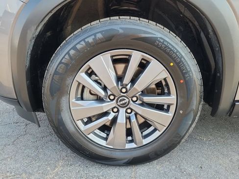 Certified 2024 Nissan Pathfinder SV AWD/4WD image 17