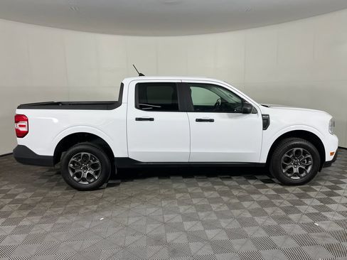 Used 2022 Ford Maverick XLT FWD image 4