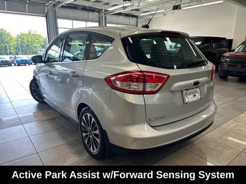 Used 2018 Ford C-MAX Titanium w/ Equipment Group 301A FWD image 14