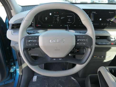 New 2026 Kia EV9 Wind image 13