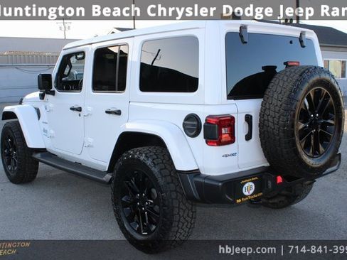 Used 2021 Jeep Wrangler Unlimited Sahara w/ Cold Weather Group image 6