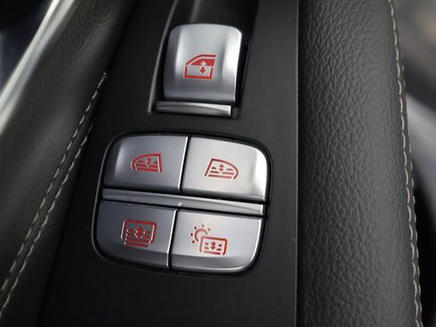 Used 2022 BMW X7 xDrive40i w/ M Sport Package image 42