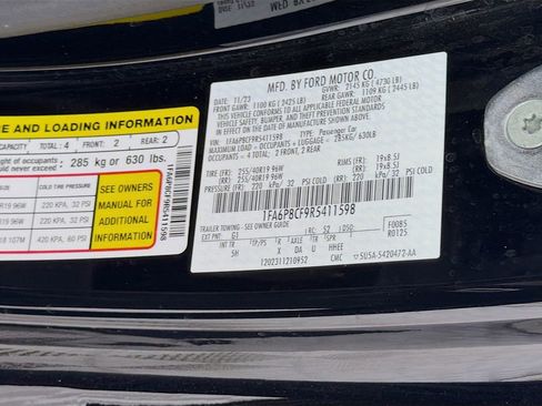 Used 2024 Ford Mustang GT Premium RWD image 31