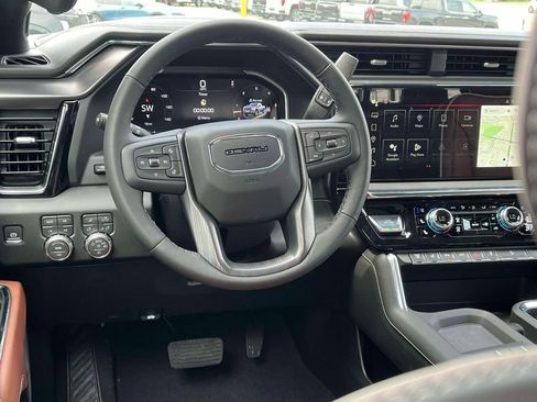 New 2026 GMC Sierra 3500 Denali Ultimate AWD/4WD image 13