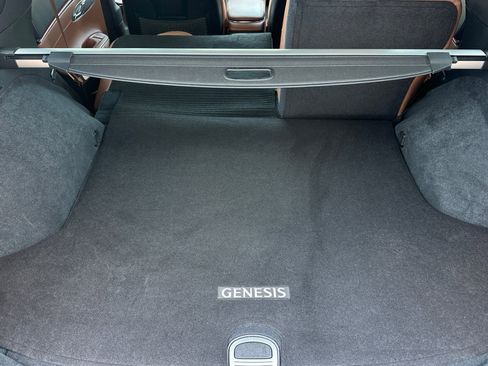 Used 2026 Genesis GV70 2.5T Advanced image 16