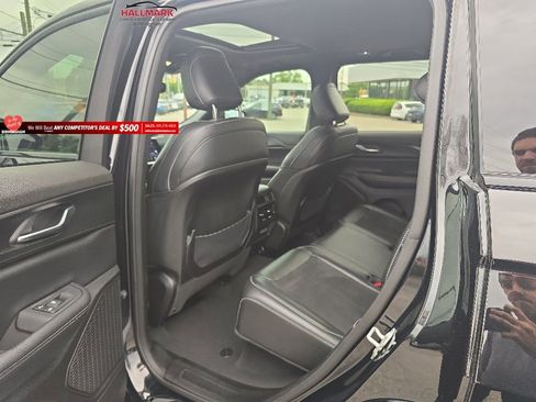 Used 2024 Jeep Grand Cherokee Altitude RWD image 22