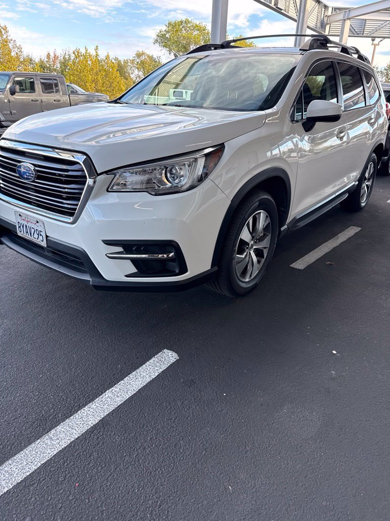 Used 2021 Subaru Ascent Premium w/ Convenience Package AWD/4WD image 1