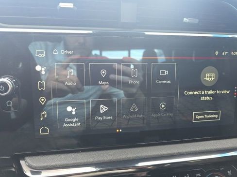 Used 2024 GMC Sierra 1500 AT4 w/ Technology Package AWD/4WD image 16