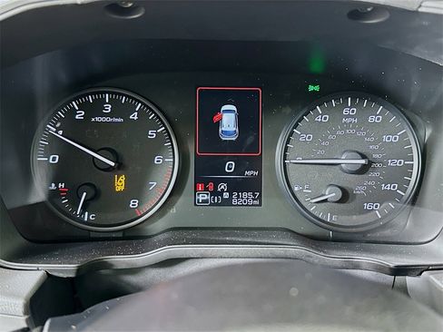 Used 2024 Subaru Crosstrek 2.0i w/ Crosstrek Mirror Package image 12