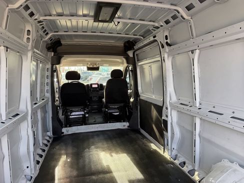 Used 2025 RAM ProMaster 2500 w/ Convenience Group FWD image 40