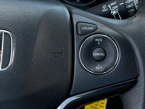 Used 2022 Honda HR-V Sport image 15