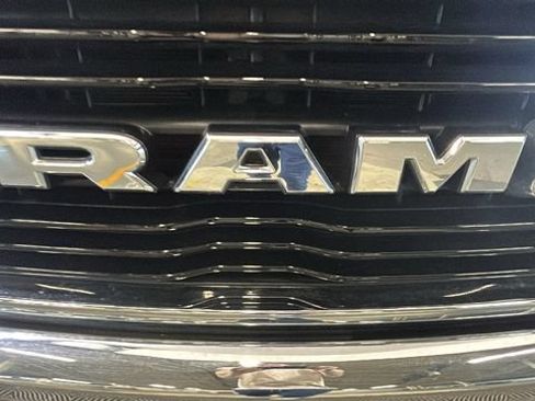 Used 2020 RAM 1500 Big Horn AWD/4WD image 9