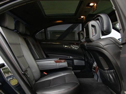 Used 2011 Mercedes-Benz S 63 AMG w/ AMG Performance Pkg image 30