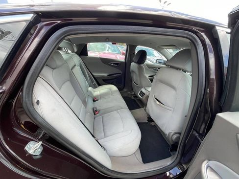 Used 2020 Chevrolet Malibu LT FWD image 13