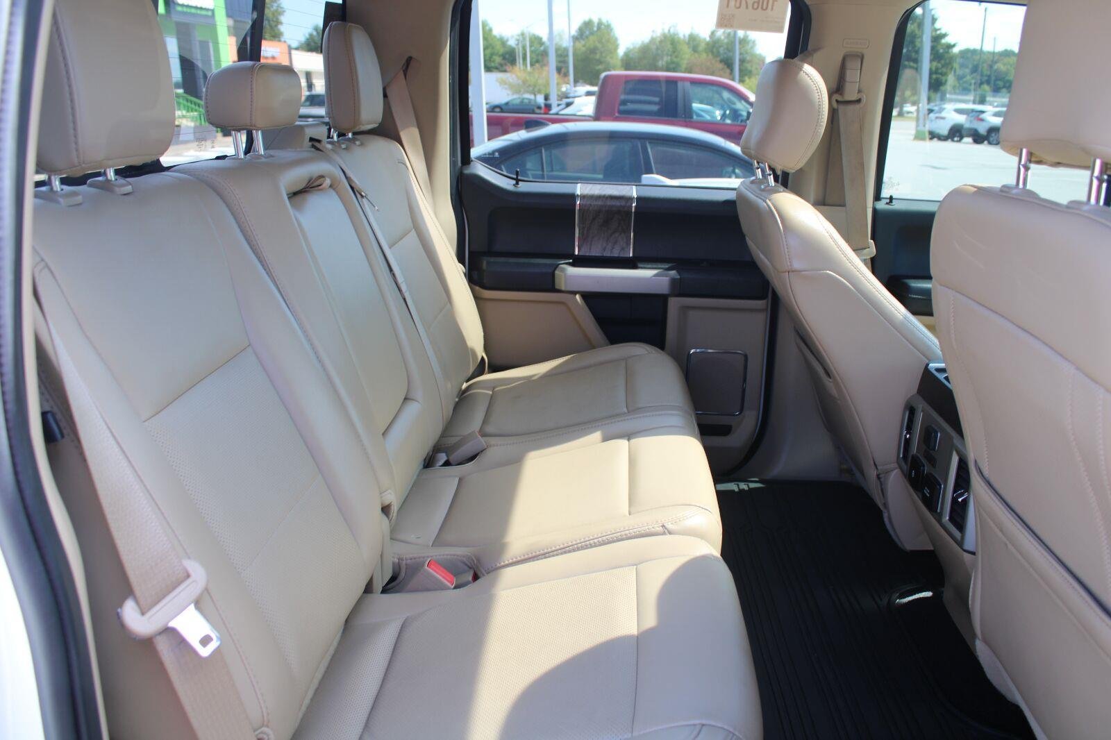 Used 2019 Ford F250 Lariat w/ Lariat Ultimate Package AWD/4WD image 5
