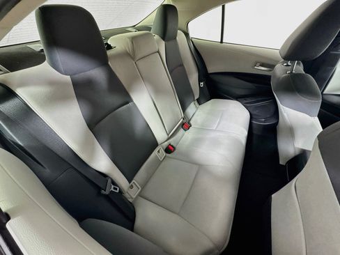 Used 2021 Toyota Corolla LE FWD image 22