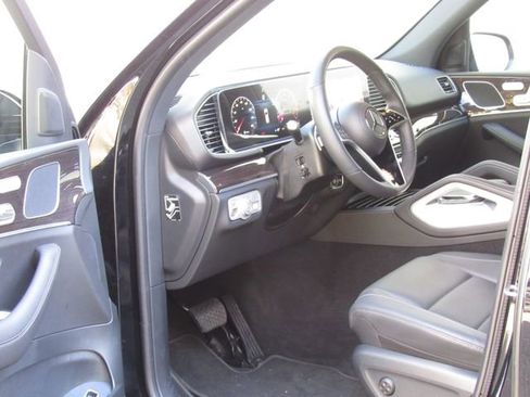 Used 2025 Mercedes-Benz GLE 350 4MATIC image 8