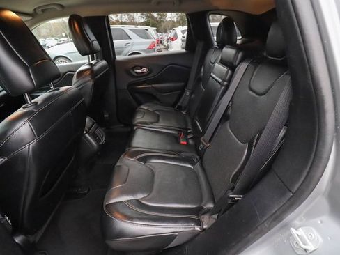 Used 2015 Jeep Cherokee Limited w/ Luxury Group image 39