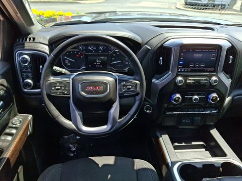 Used 2021 GMC Sierra 1500 Elevation w/ X31 Off-Road Package AWD/4WD image 12