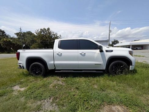Used 2021 GMC Sierra 1500 Elevation w/ X31 Off-Road Package AWD/4WD image 2