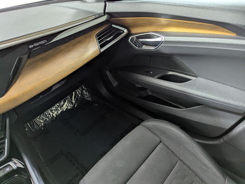 Used 2023 Audi e-tron GT Premium Plus AWD/4WD image 12