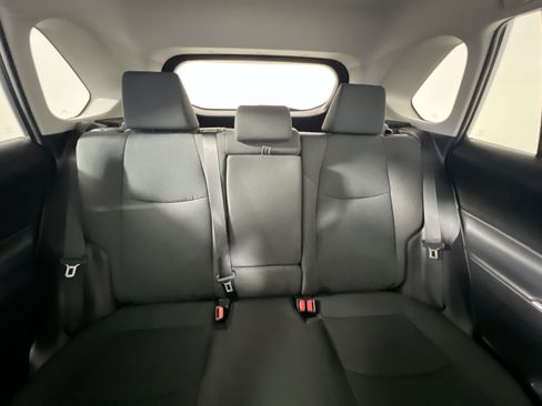 Used 2022 Toyota RAV4 LE FWD image 30