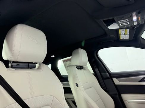 Used 2025 Jaguar F-PACE R-Dynamic S image 37