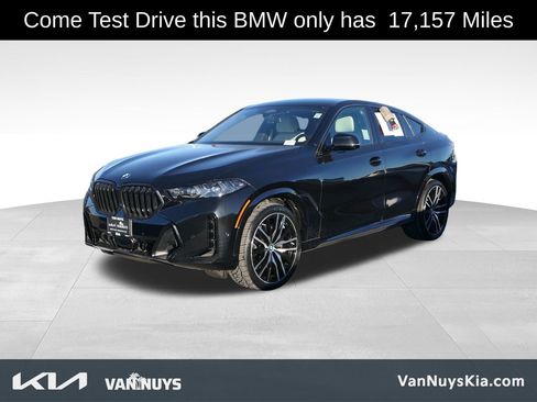 Used 2024 BMW X6 xDrive40i w/ Premium Package image 6