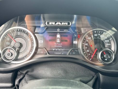 Used 2019 RAM 1500 Laramie w/ Off Road Group AWD/4WD image 28