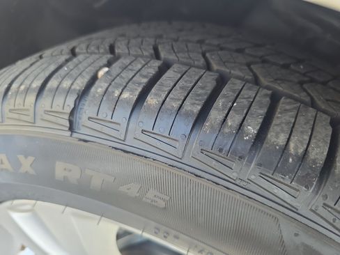Used 2012 Ford Taurus SEL FWD image 24