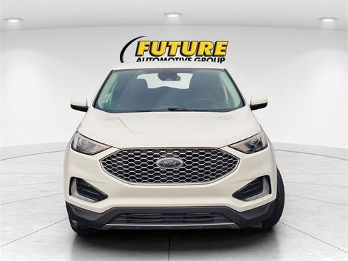 Used 2024 Ford Edge SEL image 6