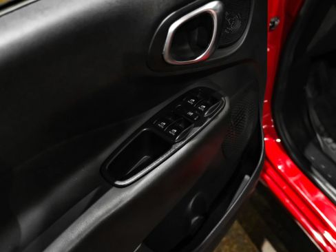 Used 2020 FIAT 500L Pop w/ Chrome Appearance Group FWD image 36