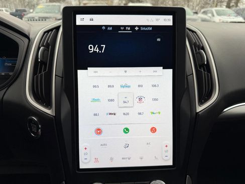 Used 2022 Ford Edge SEL w/ Convenience Package image 25