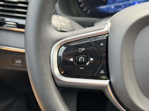 Used 2023 Volvo XC90 B6 Ultimate w/ Protection Package Premier AWD/4WD image 9