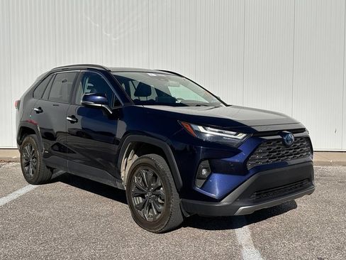 Used 2024 Toyota RAV4 Limited AWD/4WD image 9