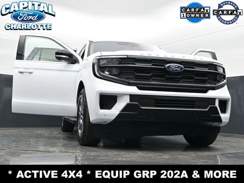Used 2025 Ford Expedition Max Active AWD/4WD image 39