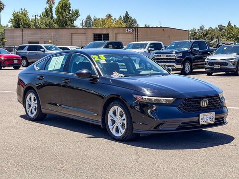 Used 2023 Honda Accord EX image 5