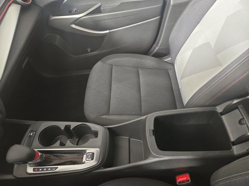 Certified 2024 Chevrolet Trax RS image 28