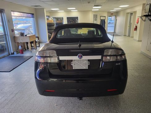 Used 2008 Saab 9-3 2.0T w/ Cold Weather Package image 8