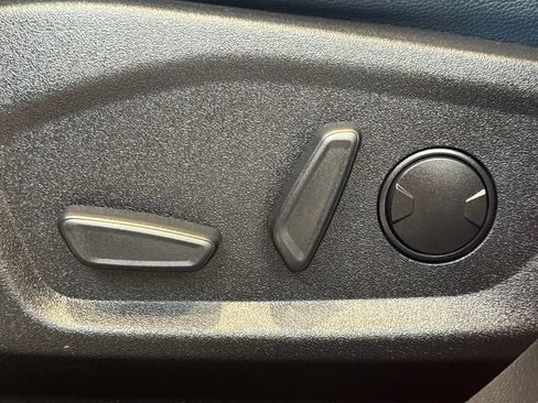 Used 2023 Ford Edge SEL w/ Sport Appearance Package image 43